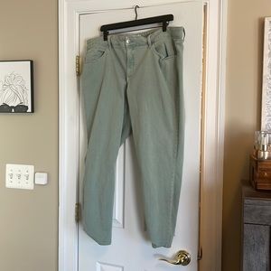 Universal Thread 22W Sage Green Jeans